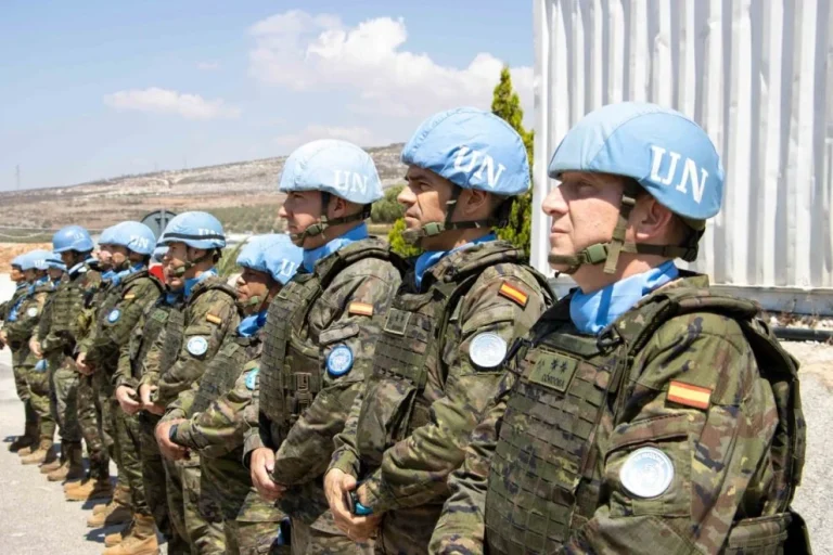Militares de la Brigada de Aragón I corren en la Base ‘San Jorge’, a 26 de abril de 2024, en Zaragoza, Aragón (Fuente: agencias)