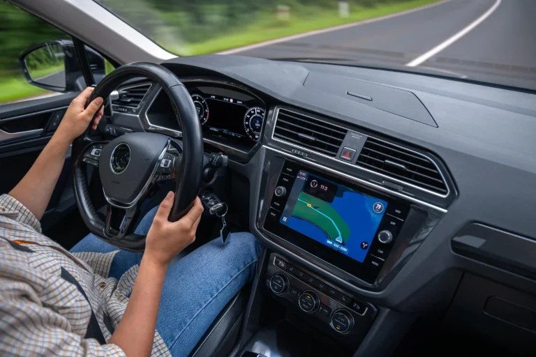 Alerta de la DGT para Semana Santa: La lista negra de fármacos que provocan somnolencia y pérdida de visión real