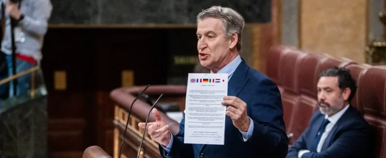 Feijóo cambia el paso y muestra su cara más radical ante el «pacifista de pacotilla»