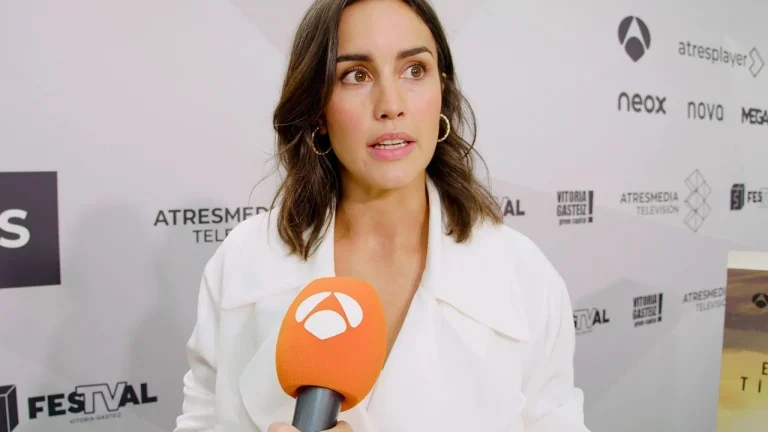 La serie de Megan Montaner ‘Entre tierras’ regresa con una estrategia que permitirá verla gratis