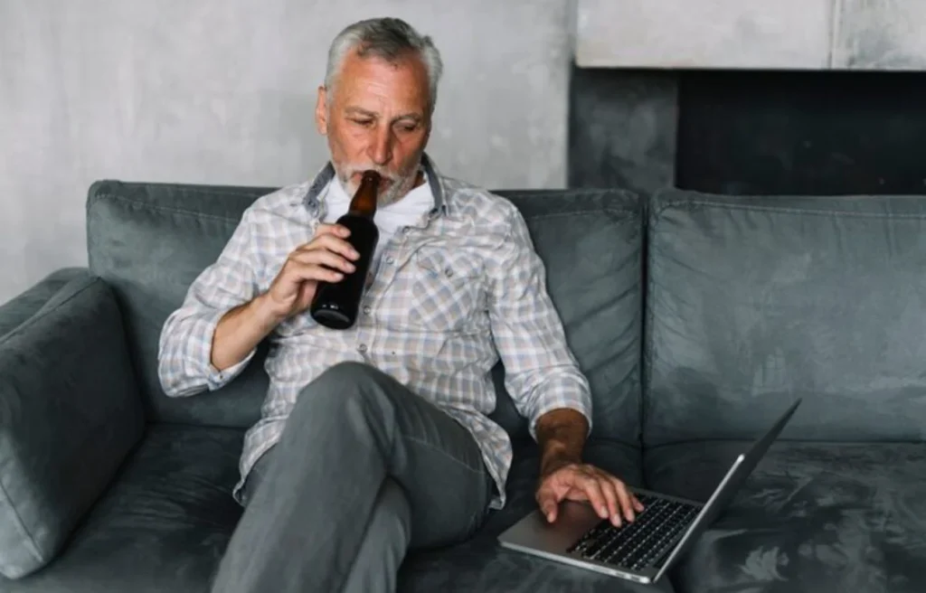 Las 3 consecuencias del alcohol en el cuerpo que la ciencia está estudiando 7 Moncloa El cuerpo cambia antes de lo que imaginamos