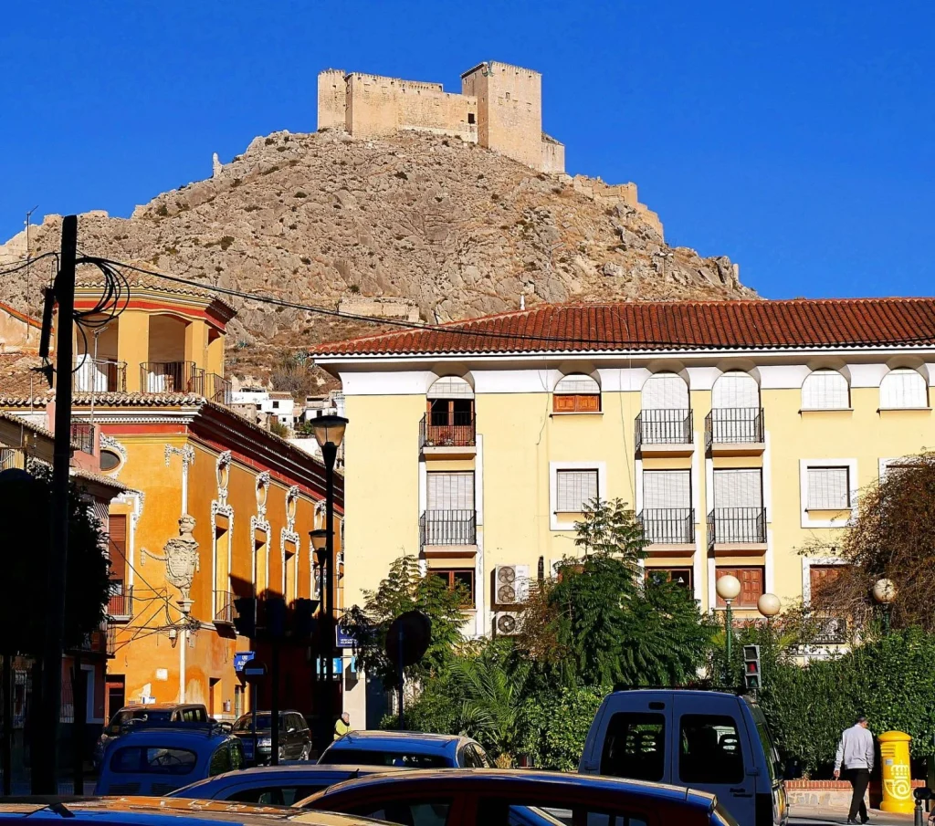 El castillo que domina uno de los paisajes históricos más interesantes de Murcia