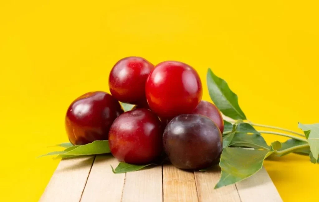 Ciruelas, una fruta con compuestos relacionados con el estado de ánimo