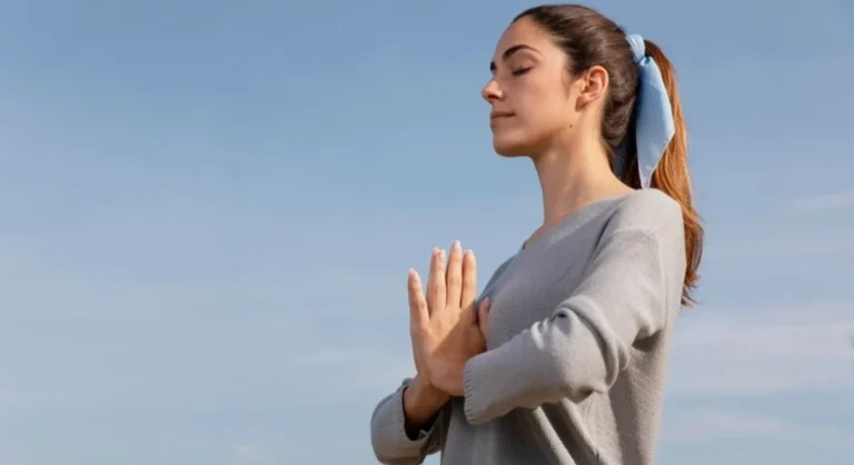 Si quieres sentirte mejor por dentro, la ciencia propone estas 3 formas de cuidar tu salud mental