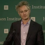 Totalitarismo o extinción: las previsiones de Palantir sobre la IA alarman a la izquierda