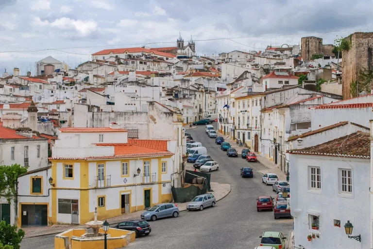 No es Segovia, es Portugal: el pueblo fronterizo con un acueducto gigante que te dejará en shock
