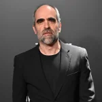 Luis Tosar arrasa con su nuevo thriller en Movistar Plus+: ¿será mejor que ‘Salvador’ en Netflix?