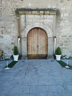El espectacular convento franciscano donde puedes casarte en Cáceres 1 Moncloa Entrada Iglesia Moncloa