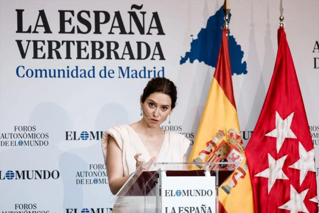EuropaPress 7555653 presidenta comunidad madrid isabel diaz ayuso foro autonomico espana Moncloa