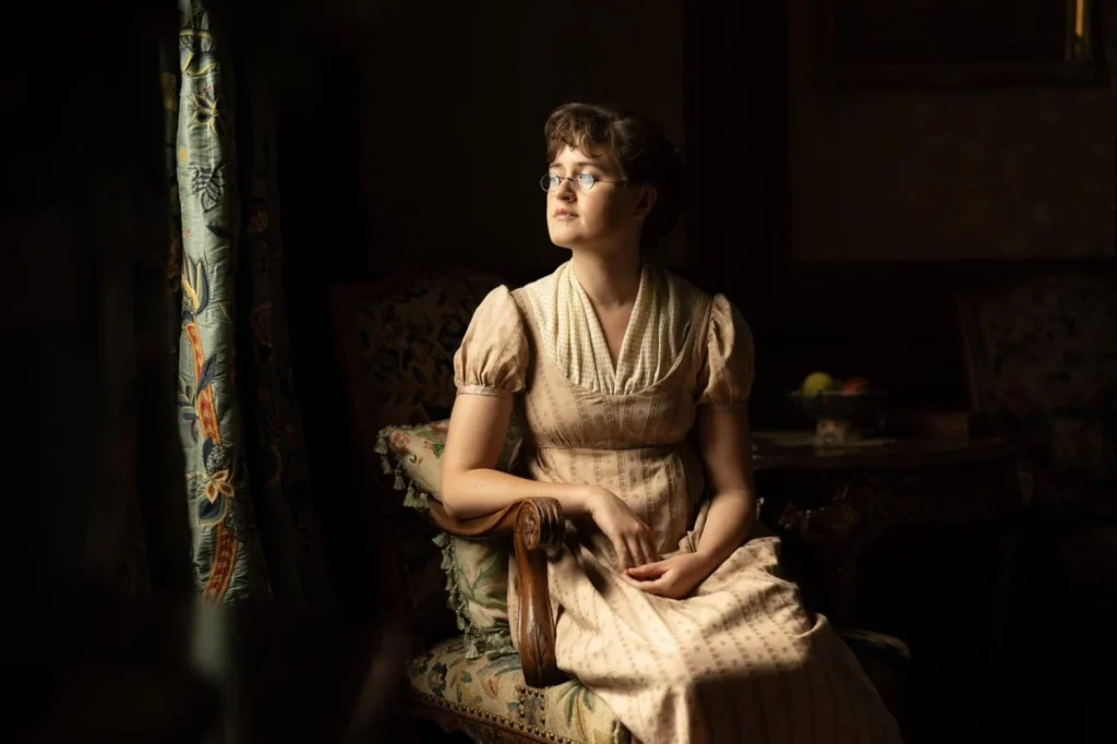 Movistar Plus+ suma una elegante serie de época que recuerda al universo de Jane Austen 6 Moncloa Una serie de época elegante, divertida y mucho más actual de lo que parece