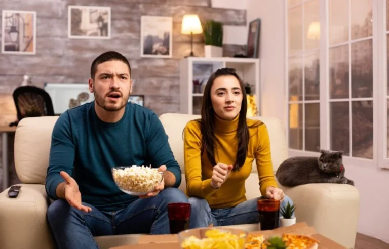 Cinco jubilados, un duelo inesperado y una serie de Netflix que está arrasando