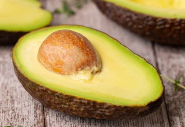 El aguacate ayuda más de lo que imaginas al correr: la explicación de la nutricionista Clara Álvarez