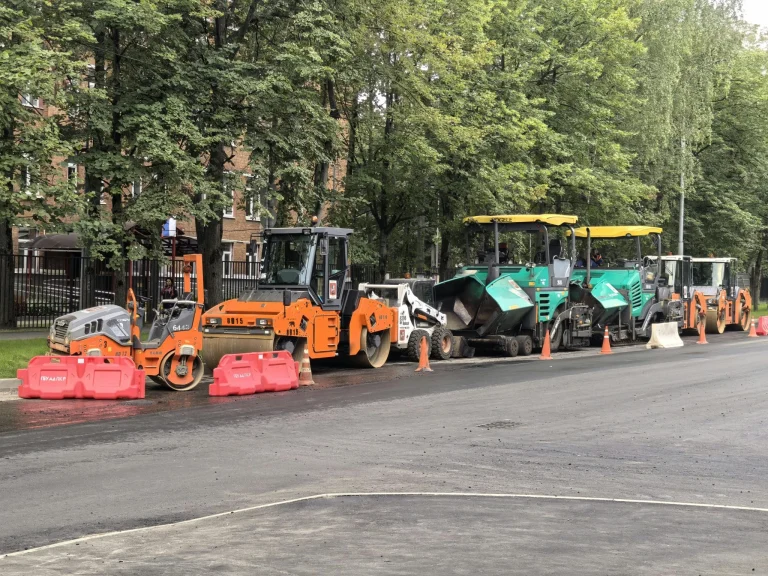 Operación asfalto Madrid 2026: 205 calles, 24 millones y 54.700 neumáticos reciclados