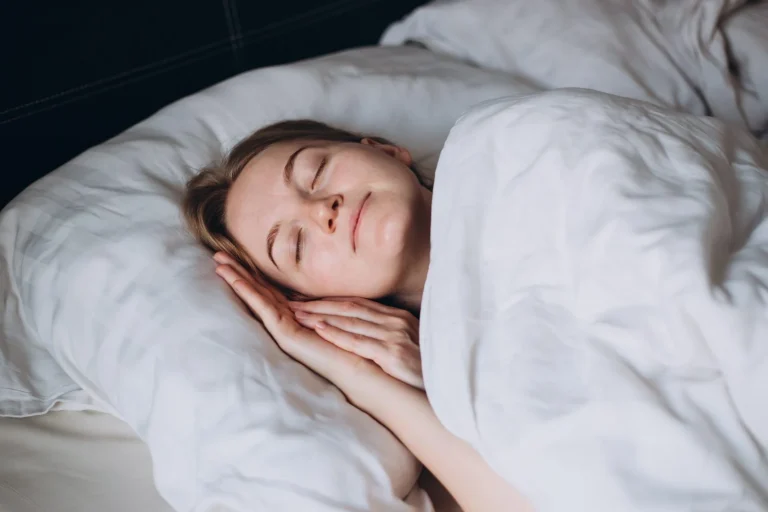 Por qué las personas que duermen bien después de los 40 nunca toman esta infusión después de comer