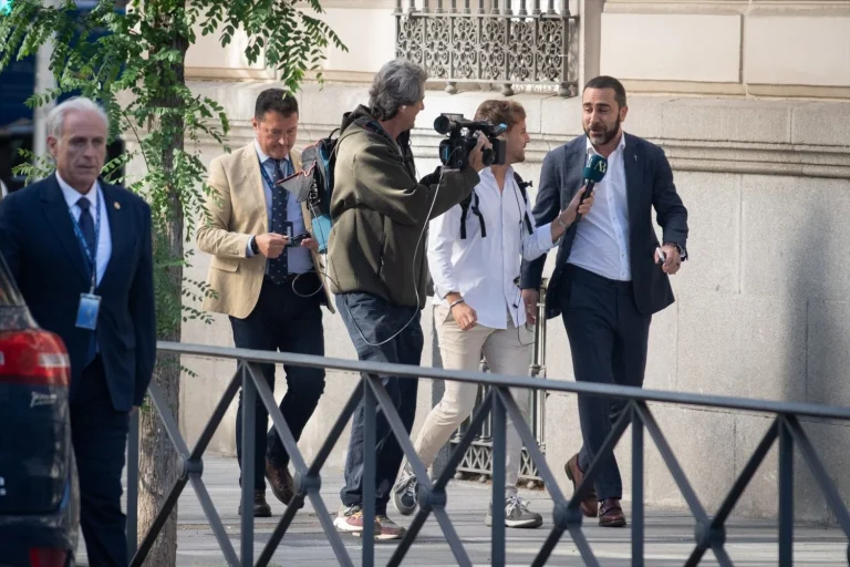 Aldama dice que Zapatero también usaba «teléfonos seguros»