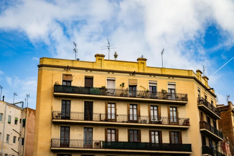 Generalitat amplía hasta los 40 años los créditos al 0% para vivienda