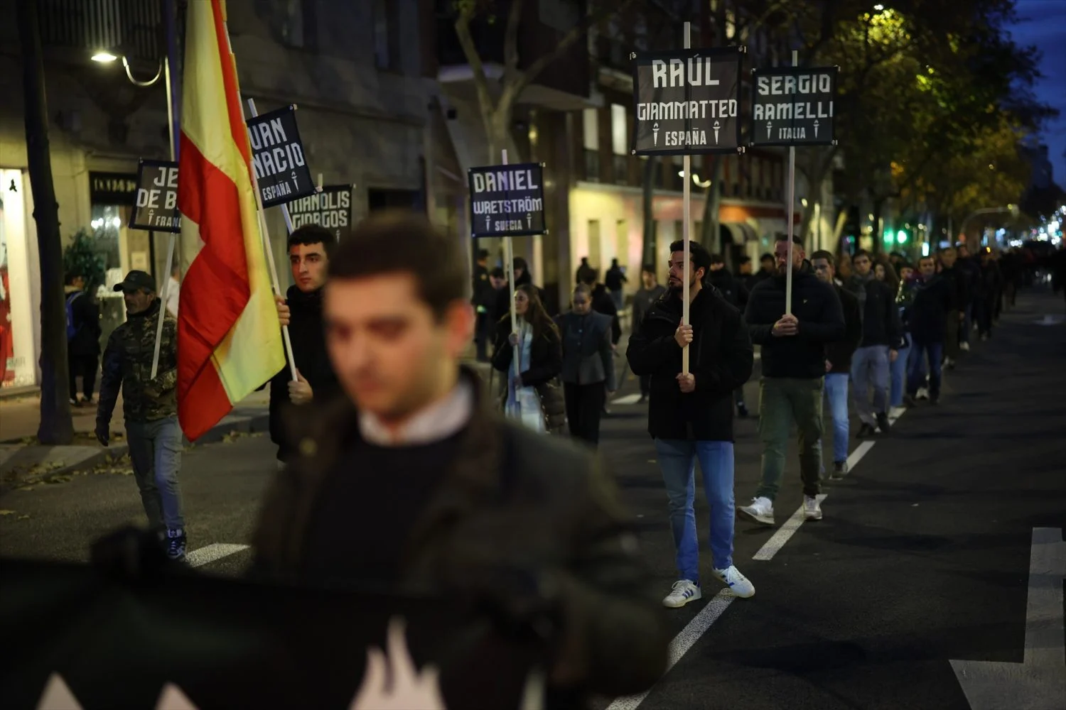 grupo_personas_marcha_exalta_caidos_tradicion_falangista_13_diciembre_2025 Un grupo de personas en un acto convocado por Falange el pasado 15 de noviembre de 2025. AGENCIAS,