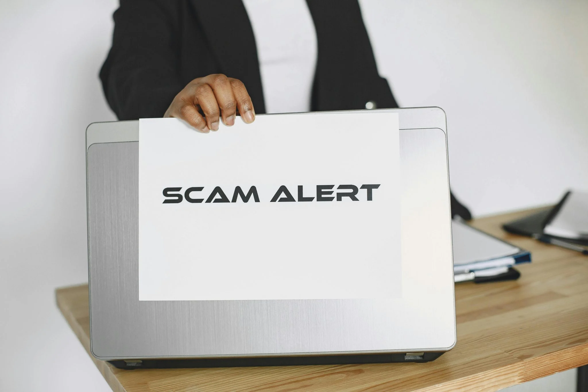 Malvertising en Google Ads y Claude.ai distribuye malware en Mac 1 Moncloa Claude.ai