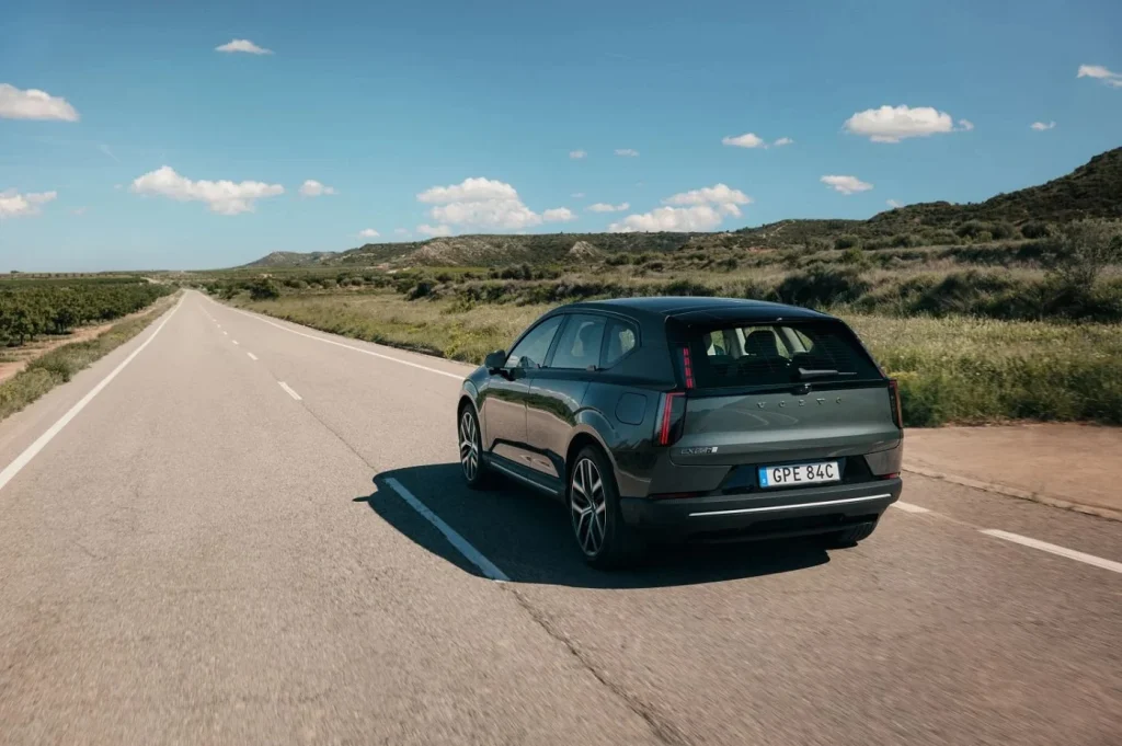 Volvo EX60: cuando la electricidad se convierte en el idioma del futuro 7 Moncloa 18 Moncloa