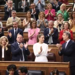 Feijóo acorrala a Sánchez en el Congreso y le exige disolver las Cortes: «¿A qué espera, a que le llegue el suplicatorio?»