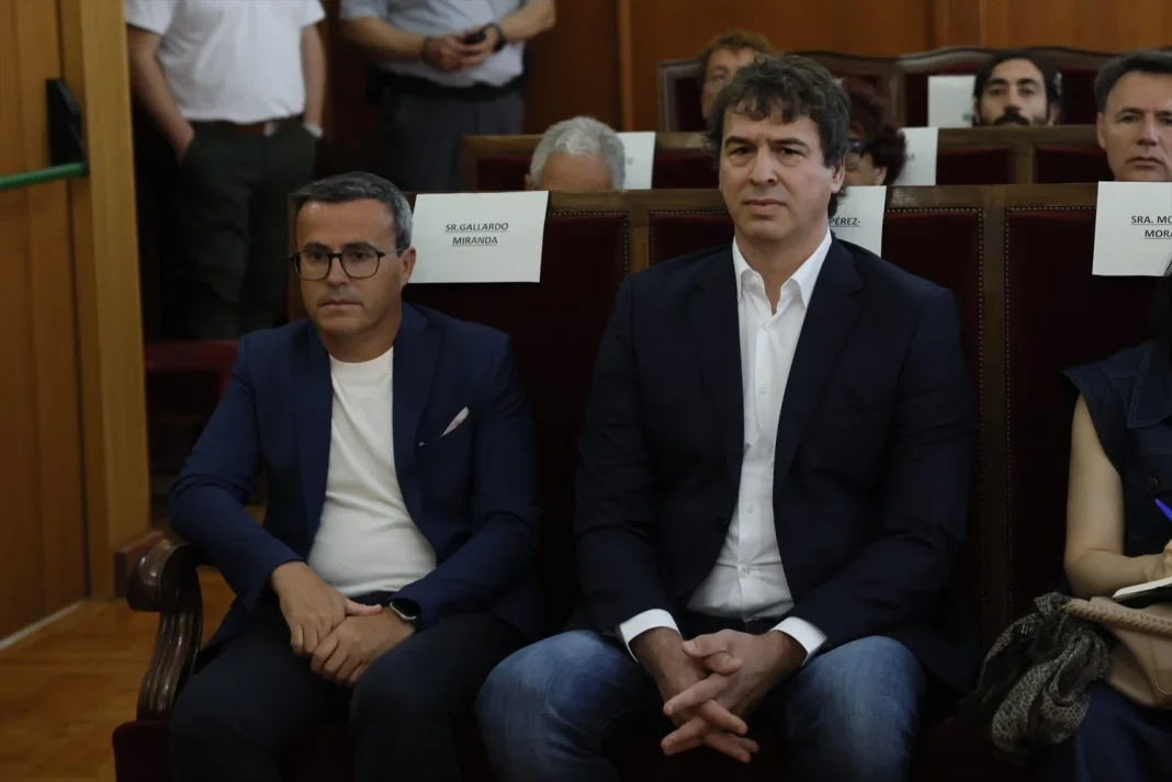 Miguel Ángel Gallardo y David Sánchez el primer día del juicio. EP