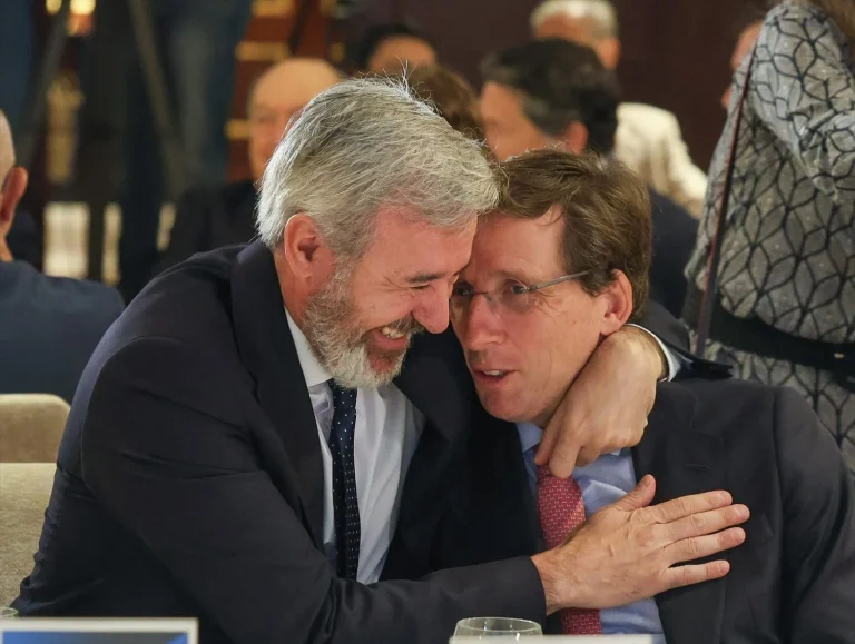Azcón respalda la línea de Vox en inmigración: seguridad privada para centros de menores