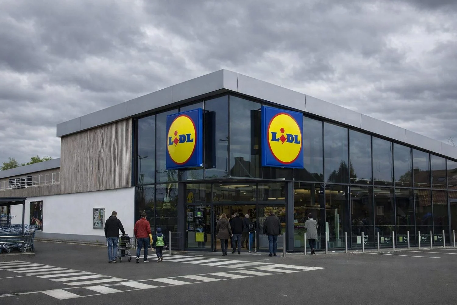 El melón Sugar Baby Matisse llega a Lidl esta semana por solo 2,99 euros el kilo y amenaza con agotarse antes del fin de semana El melón Sugar Baby Matisse llega a Lidl esta semana por solo 2,99 euros el kilo y amenaza con agotarse antes del fin de semana