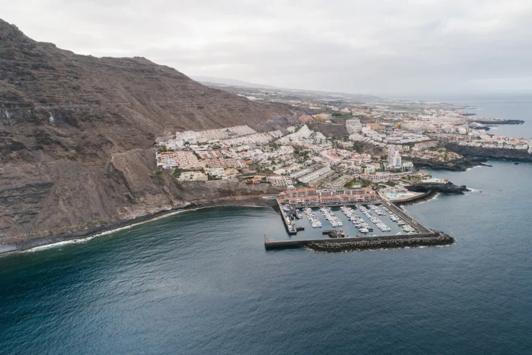 Canarias activa un plan de tres meses para coordinar la ayuda humanitaria a los afectados por los terremotos en Venezuela