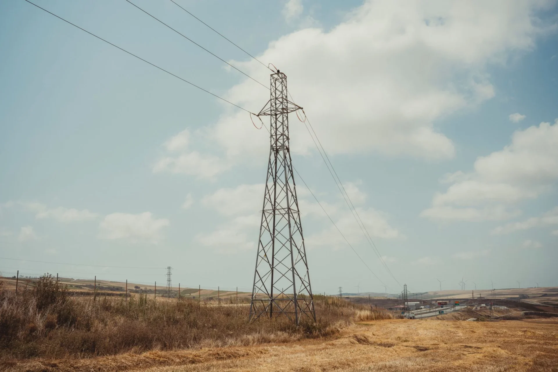 hombre-electrocutado-torre-alta-tension-portada electrocución Almería