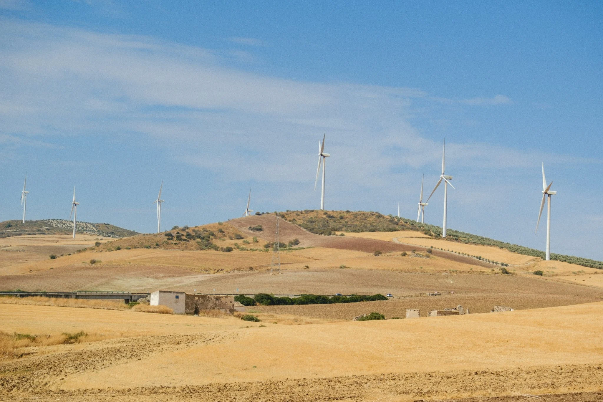 Aragón autoriza 400 MW renovables y libera 900 MW en el Nudo Mudéjar para la transición energética en Teruel 1 Moncloa Teruel renovables