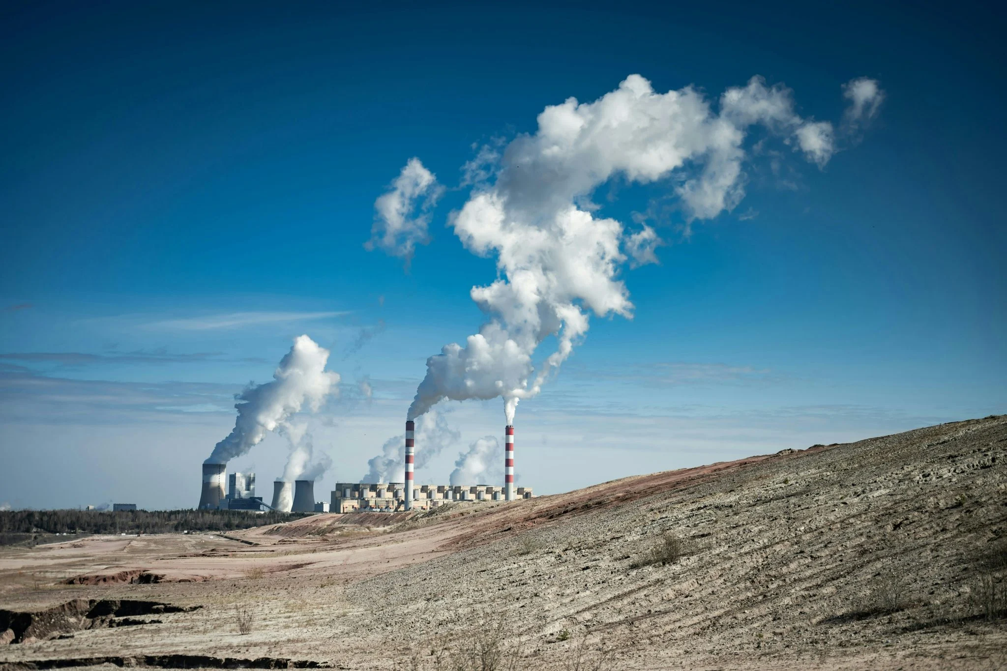 Trump frena la energía eólica marina Estados Unidos al cancelar 2.600 millones en concesiones para impulsar el gas natural 1 Moncloa Trump eólica