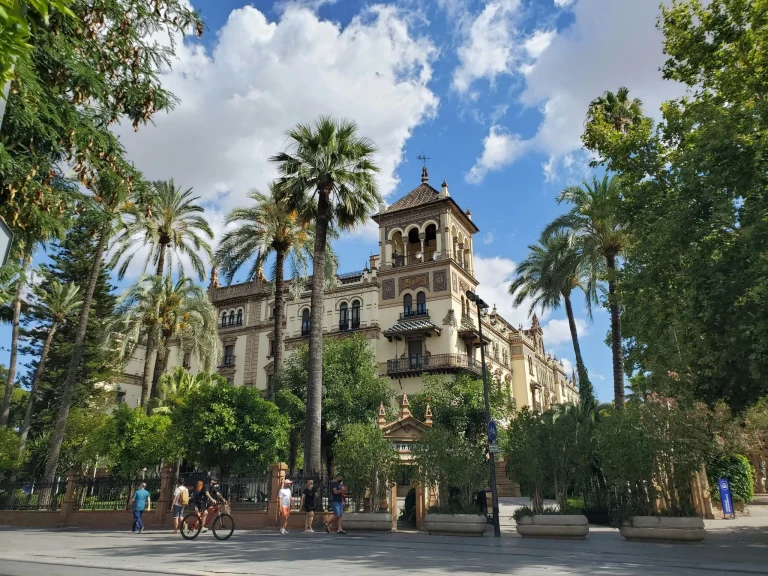Vox exige la dimisión de Sánchez junto a PP y Junts al cierre del curso parlamentario
