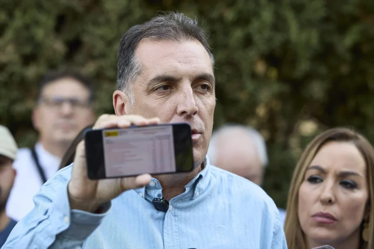 La Audiencia de Madrid absuelve al policía nacional Samuel Vázquez de delito electoral en mitin de VOX
