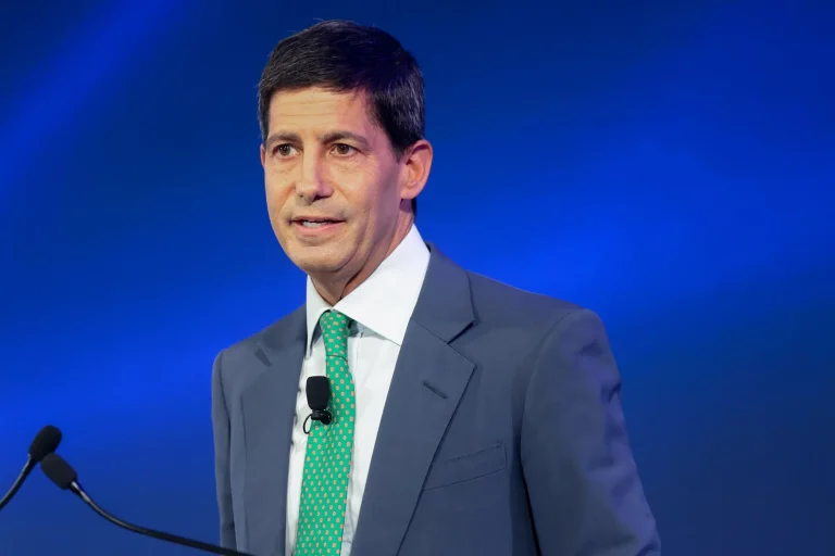 Kevin Warsh ordena una auditoría externa de la reforma de la sede de la Reserva Federal
