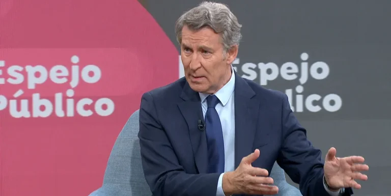 Feijóo planta cara a Vox en su propio terreno con el respaldo unánime del PP