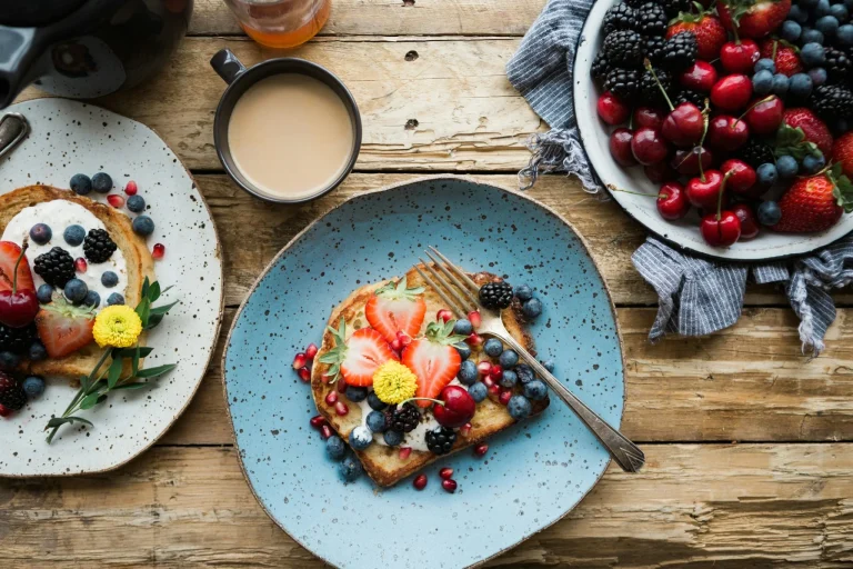 Adiós a los desayunos aburridos: 5 desayunos proteicos de Klau Gago para las ‘clean girls’