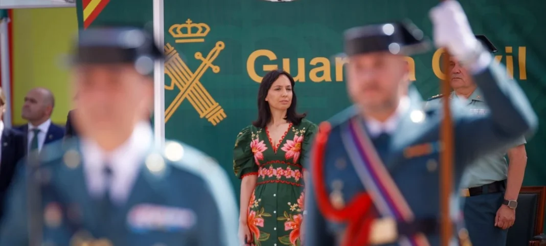 directora_general_guardia_civil_mercedes_gonzalez_fernandez_toma_posesion Mercedes González durante su toma de posesión como directora de la Guardia Civil. AGENCIAS