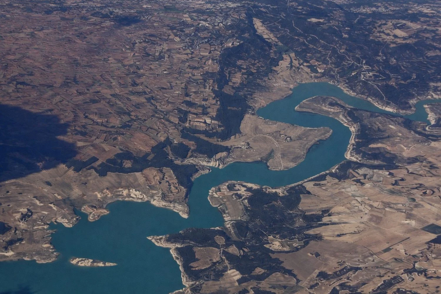 El embalse de Buendía tiene 40 kilómetros de costa y es el destino secreto de los madrileños este verano El embalse de Buendía tiene 40 kilómetros de costa y es el destino secreto de los madrileños este verano