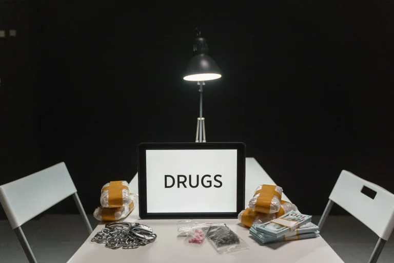 La Guardia Civil desarticula una red familiar de tráfico de drogas en El Campello con 11 detenidos