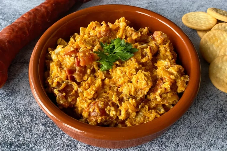El revuelto de carnes que Cervantes ya mencionaba en El Quijote y puedes hacer hoy