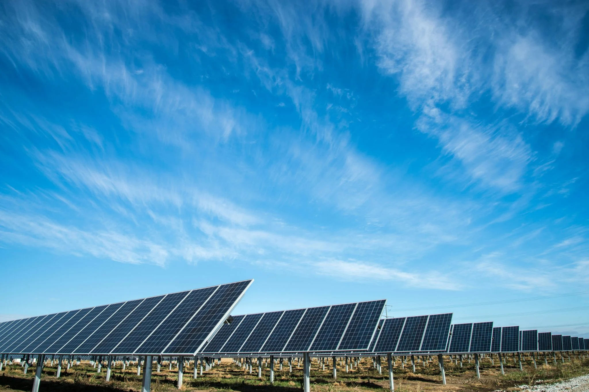 Regulador de media tensión fotovoltaica permite aumentar un 260% la capacidad en redes alemanas 1 Moncloa capacidad red distribución