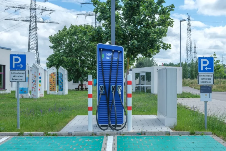 Las ventas de coches eléctricos se duplican en Navarra en el primer semestre de 2026