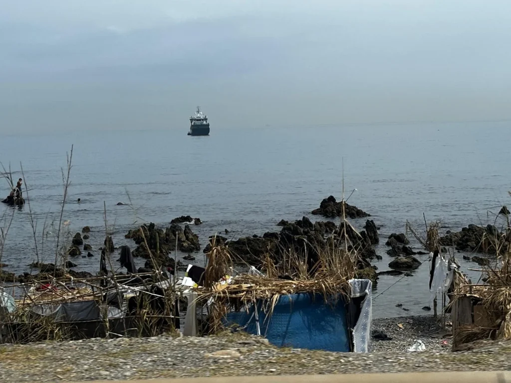 La carta que Interior manda a los migrantes en Ceuta para que acudan a comisaría: "un asunto de su interés" 2 Moncloa Ceuta 1 Moncloa