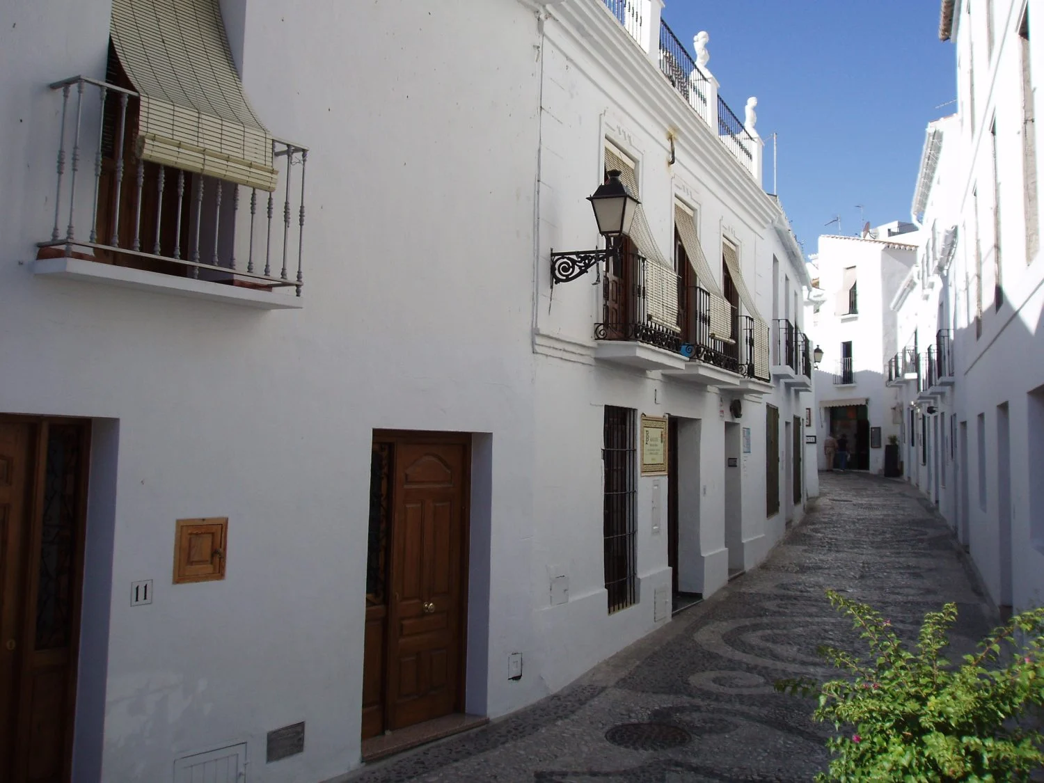 Málaga esconde estos pueblos sin masificar que son refugio de madrileños en agosto Málaga esconde estos pueblos sin masificar que son refugio de madrileños en agosto