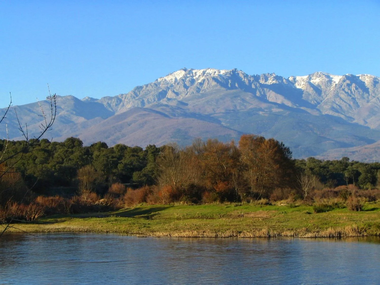 El Corte Inglés Viajes lanza la escapada de fin de semana a la Sierra de Gredos por menos de 90 euros El Corte Inglés Viajes lanza la escapada de fin de semana a la Sierra de Gredos por menos de 90 euros