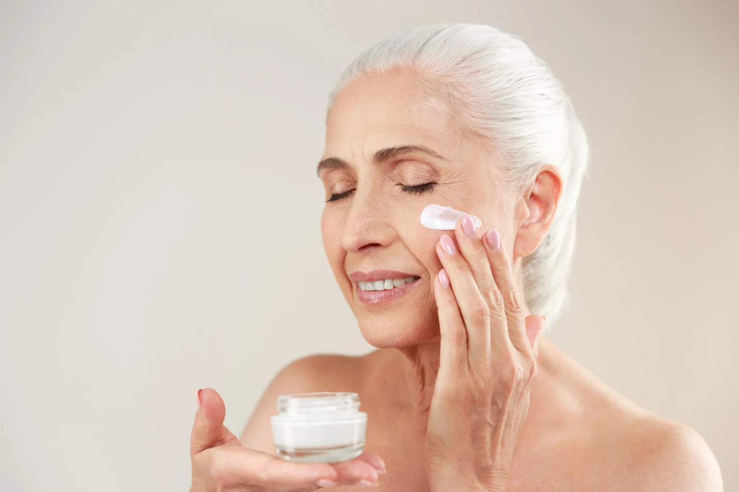 Mercadona lanza el clon exacto del sérum facial de 80 euros y lo vende en sus tiendas por solo 5,50 euros Mercadona lanza el clon exacto del sérum facial de 80 euros y lo vende en sus tiendas por solo 5,50 euros