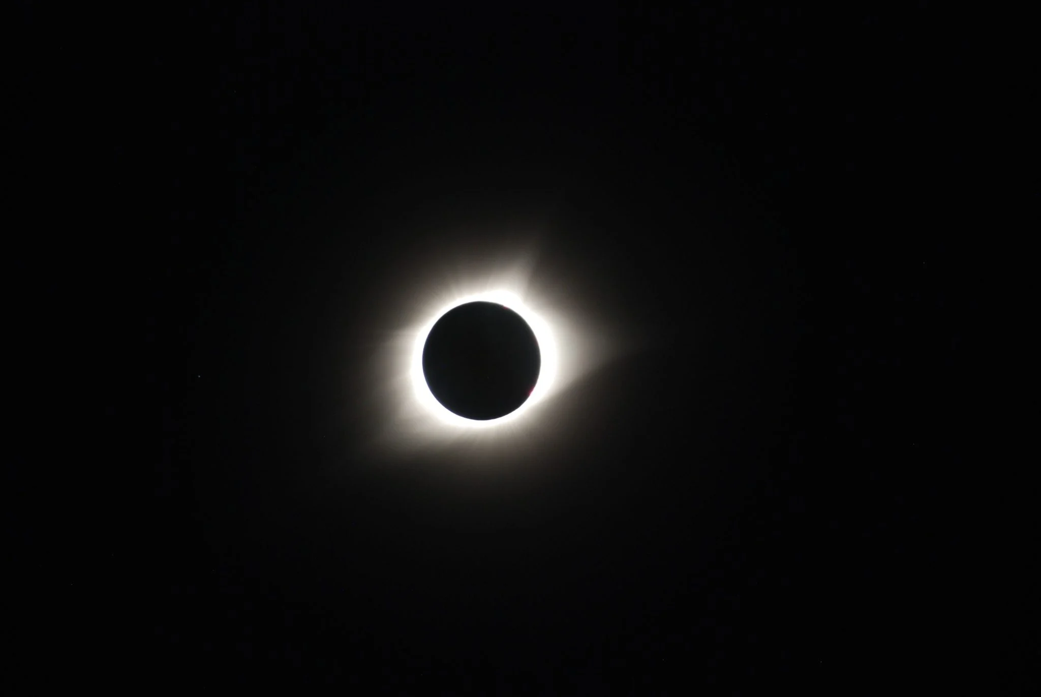 El eclipse solar 2027 en Andalucía: Almería se prepara para el gran evento astronómico 1 Moncloa eclipse total Andalucía