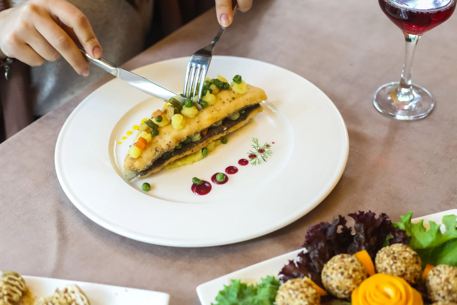 La vitamina que empieza a agotarse justo cuando termina el verano (y cómo frenar la caída con alimentos de temporada) La vitamina que empieza a agotarse justo cuando termina el verano (y cómo frenar la caída con alimentos de temporada)