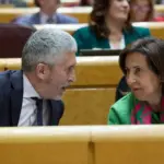 Sánchez desclasifica los documentos del CNI en Ceuta para sacrificar a Marlaska y Robles