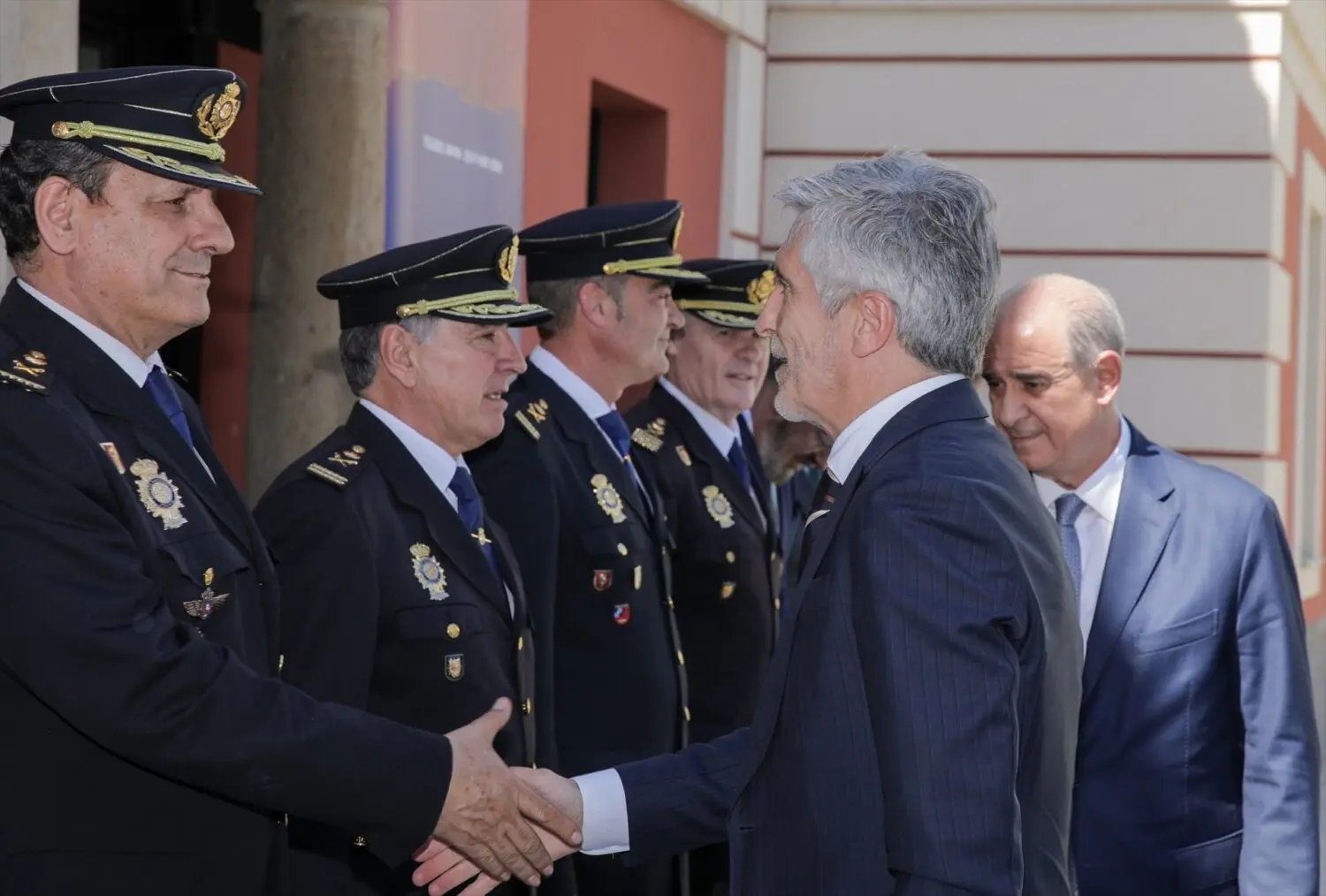 7540358_ministro_interior_fernando_grande_marlaska_2d_director_general_policia Marlaska y Pardo Piqueras en un acto de la Policía. AGENCIAS